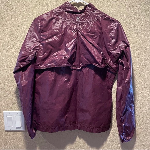 Oiselle Windbreaker - Picture 4 of 6